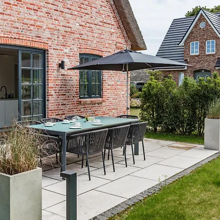 Feriehus Reethues - Klassik Trifft Auf Moderne